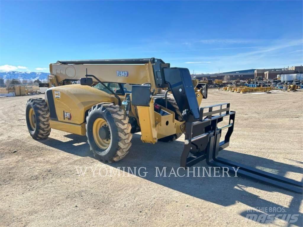 CAT TL943 Chariot télescopique
