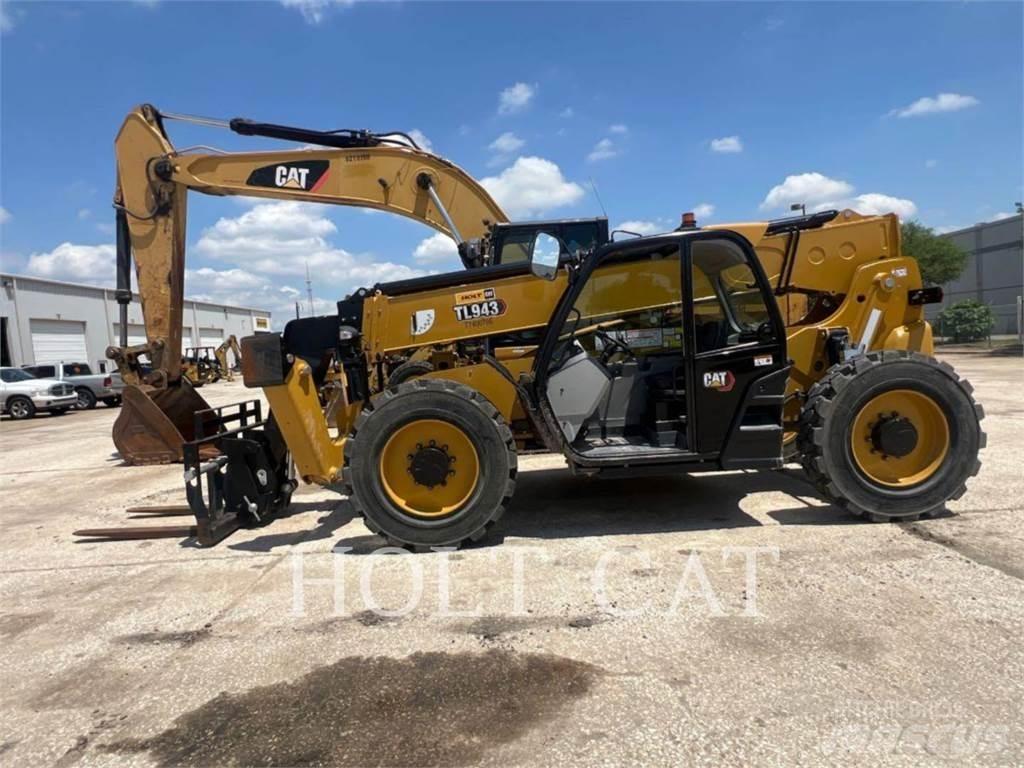 CAT TL943 Chargeuse sur pneus