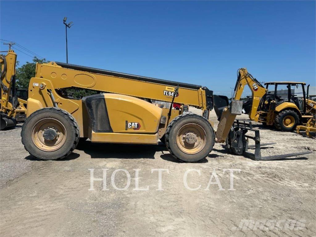 CAT TL943 Chariot télescopique