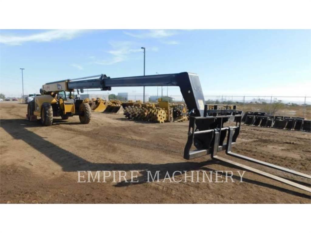 CAT TL943D Chariot télescopique