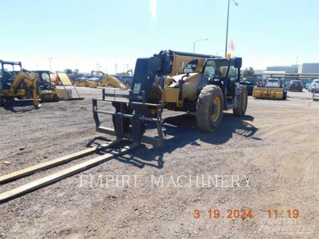 CAT TL943D Chariot télescopique