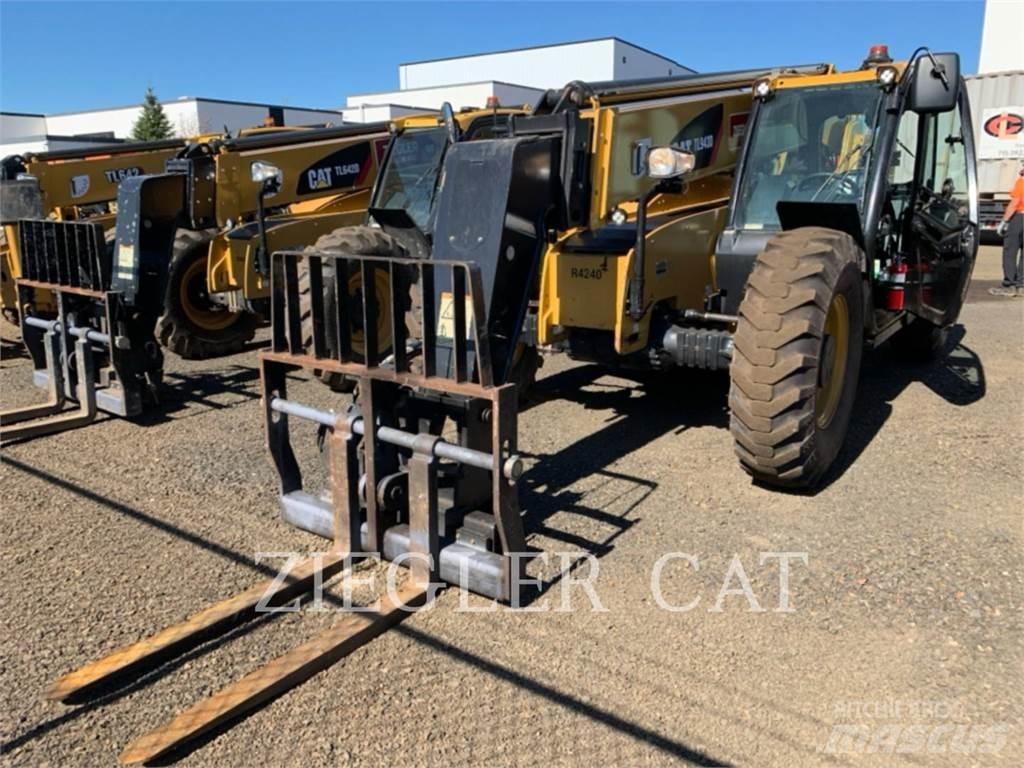CAT TL943D Chariot télescopique