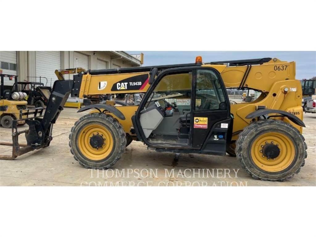 CAT TL943D Chariot télescopique