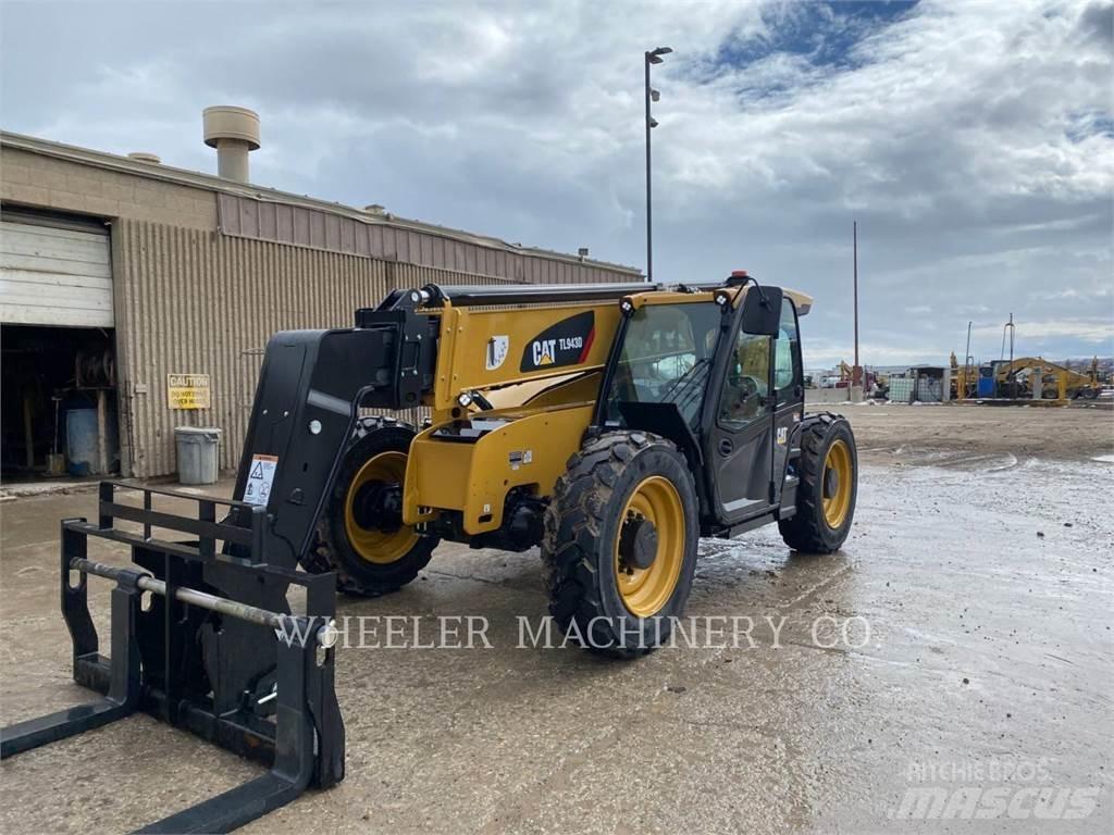 CAT TL943D CB Chariot télescopique