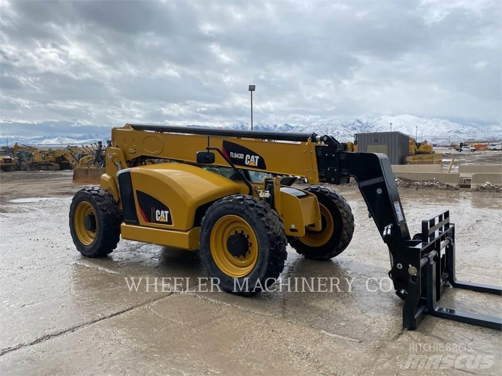 CAT TL943D CB Chariot télescopique
