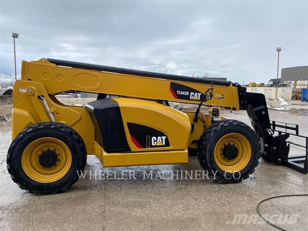 CAT TL943D CB Chariot télescopique