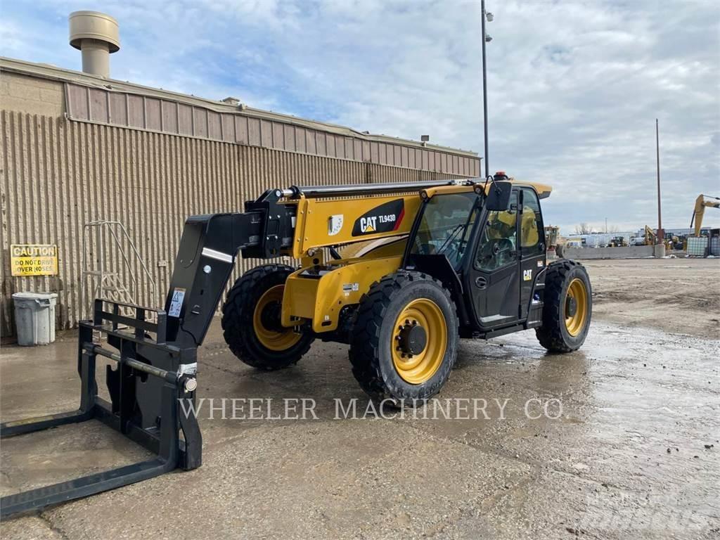 CAT TL943D CB Chariot télescopique