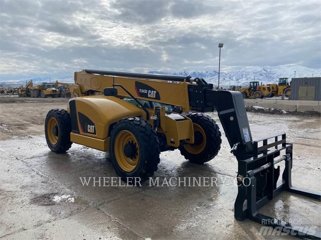 CAT TL943D CB Chariot télescopique
