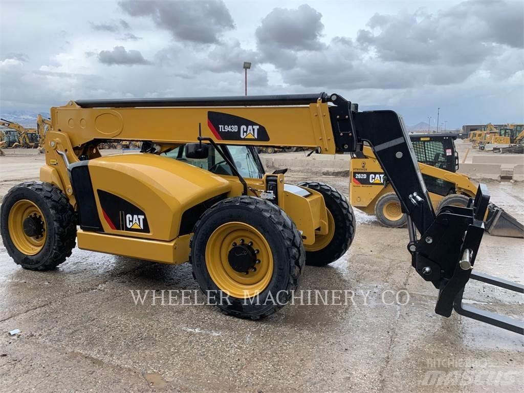 CAT TL943D CB Chariot télescopique