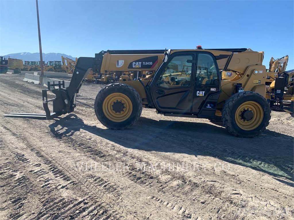CAT TL943D CB Chariot télescopique