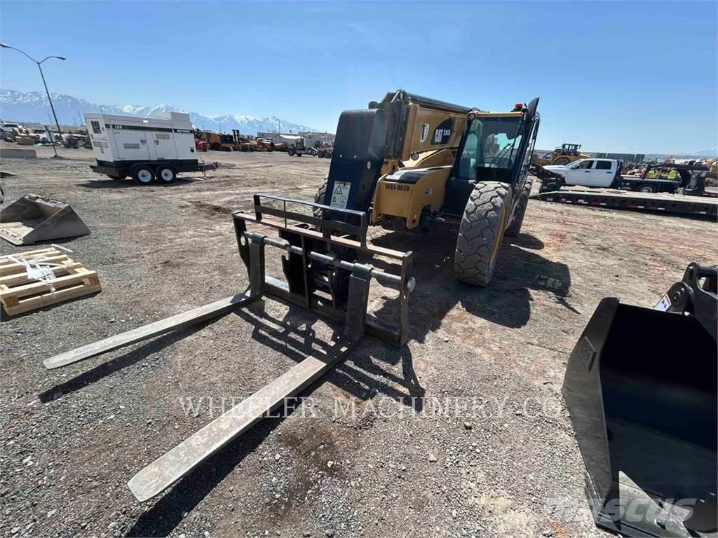 CAT TL943D CB Chariot télescopique