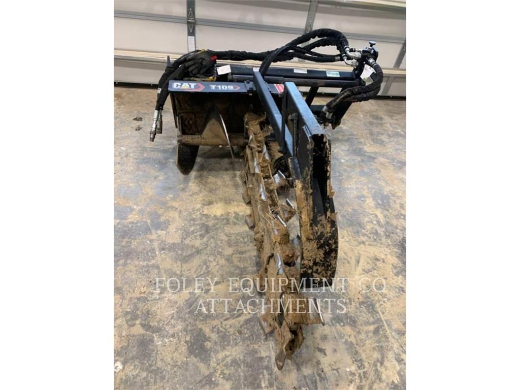 CAT TNSST1096M Chargeuse compacte