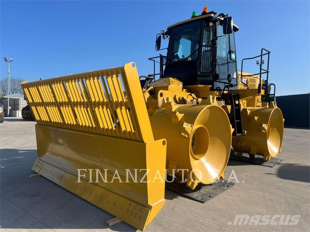 CAT U-816K Compacteur de sol