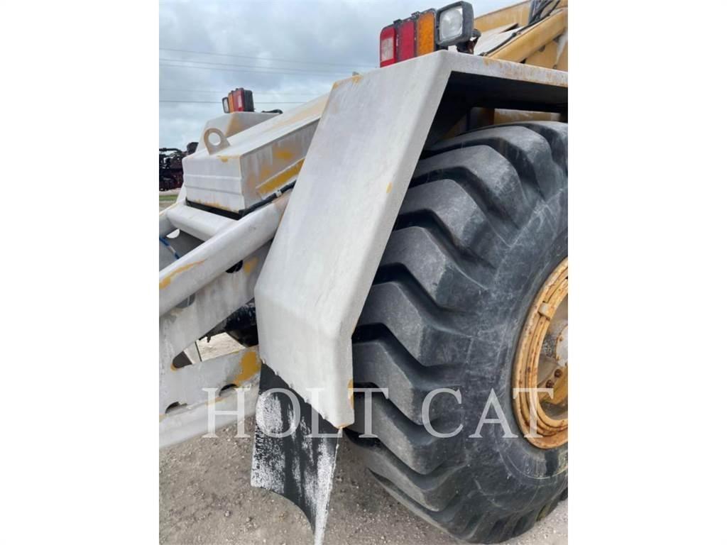 CAT W00 613C Scraper