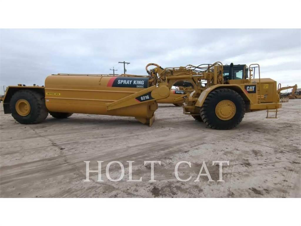 CAT W00 621G Scraper