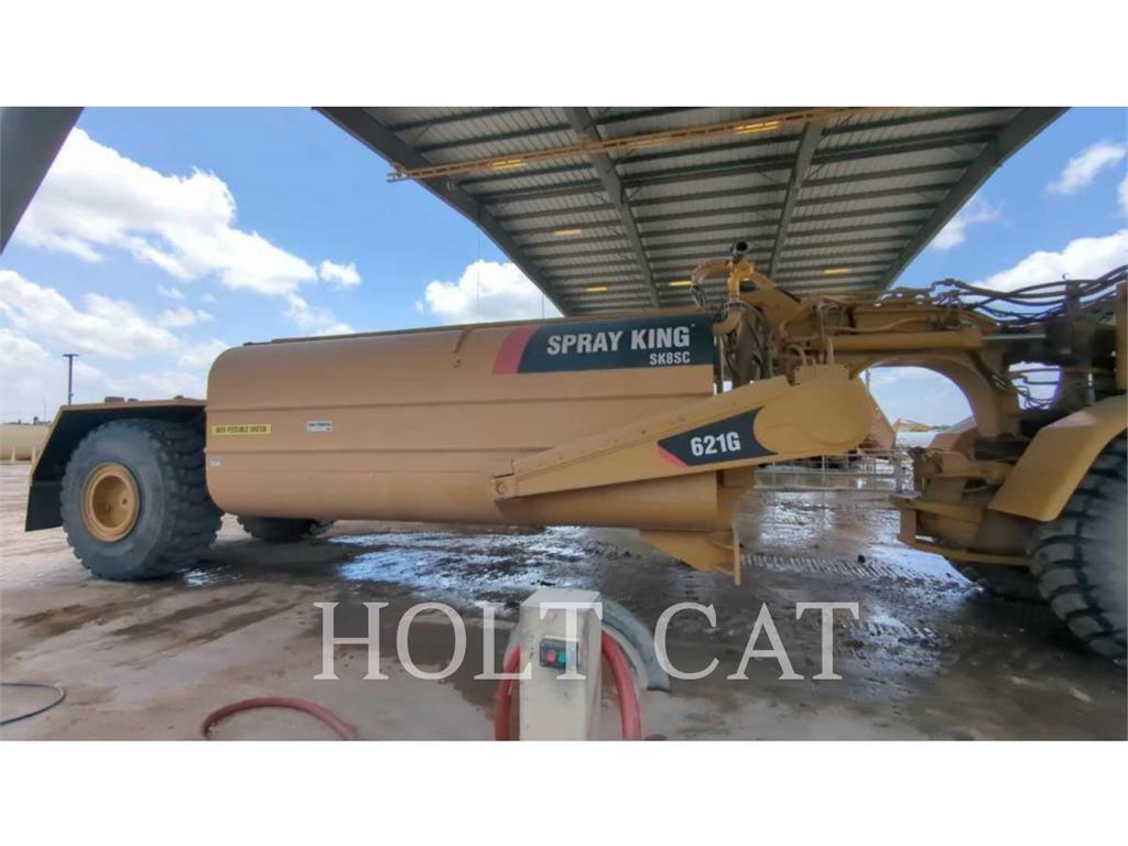 CAT W00 621G Scraper