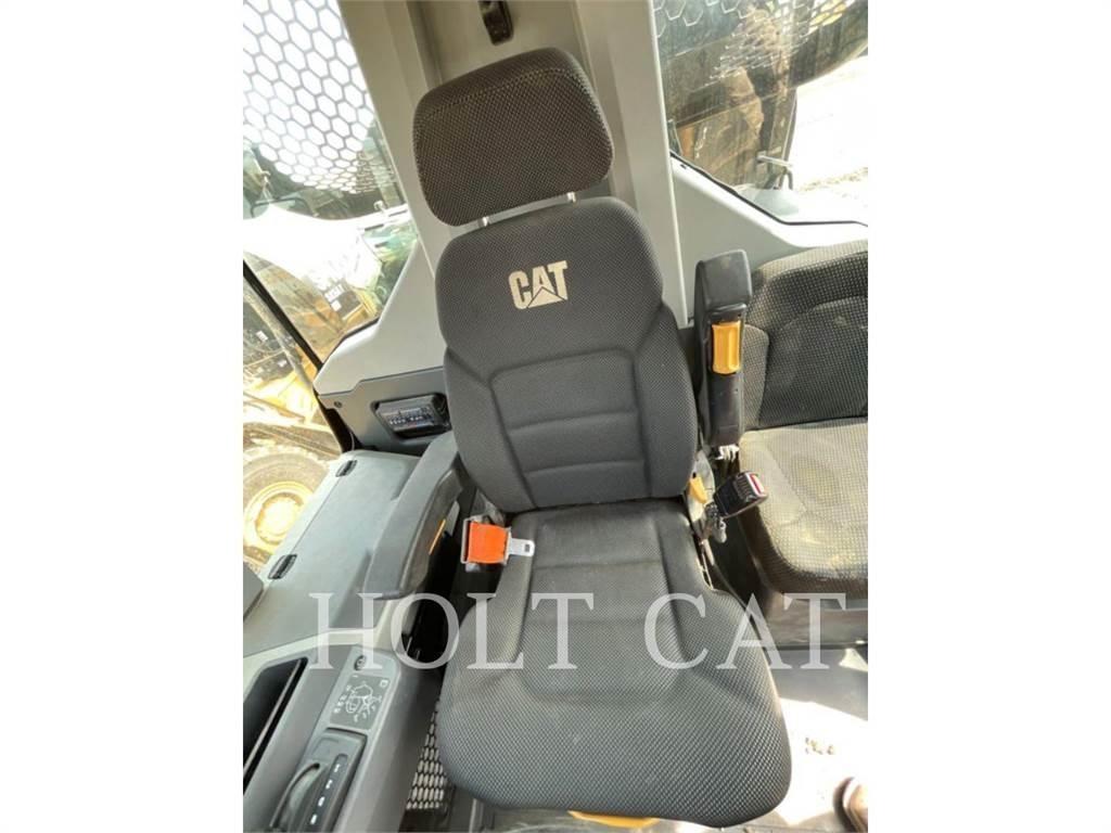 CAT W00 730 Motrici cisterna