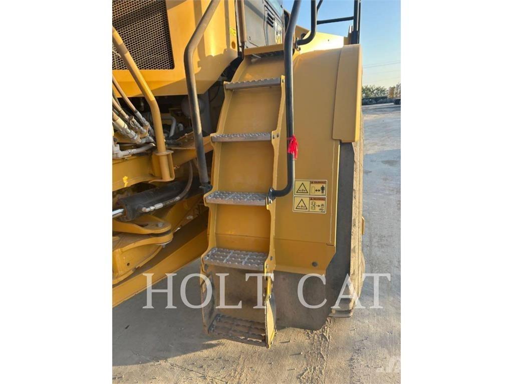 CAT W00 740GC Motrici cisterna