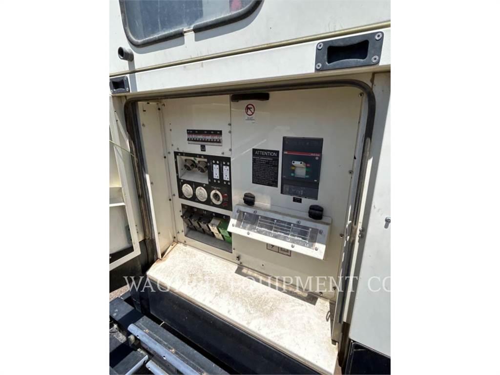 CAT XQ 200 Autres générateurs