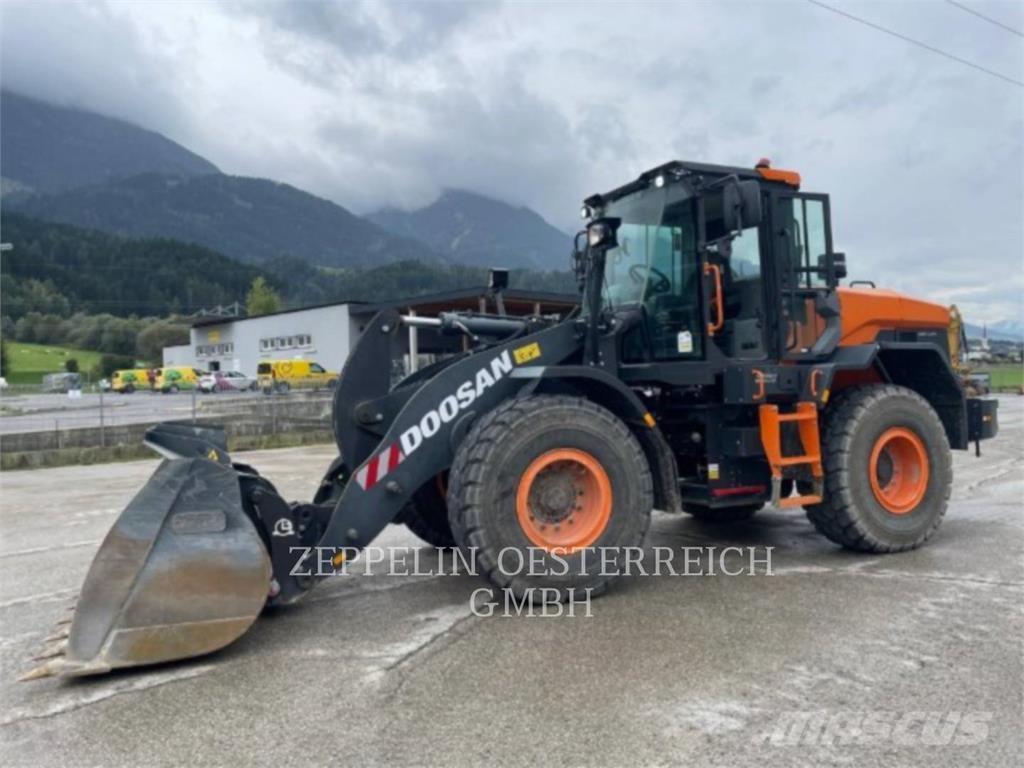 Doosan DL250-7 Chargeuse sur pneus