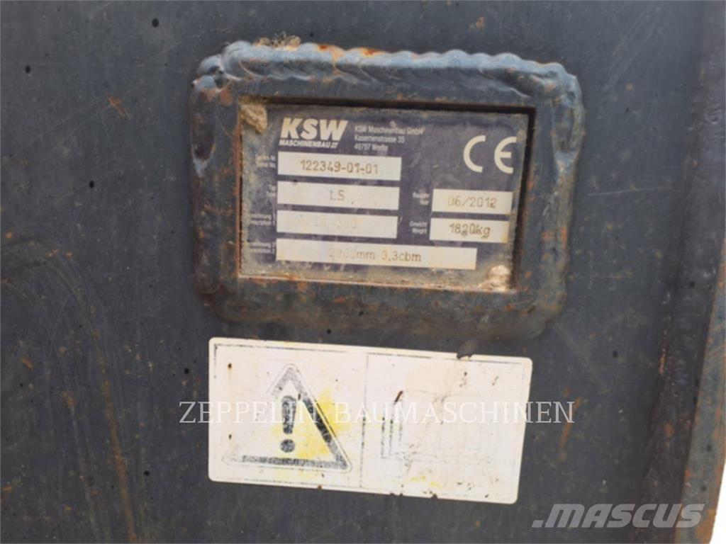 Doosan DL300 Chargeuse sur pneus