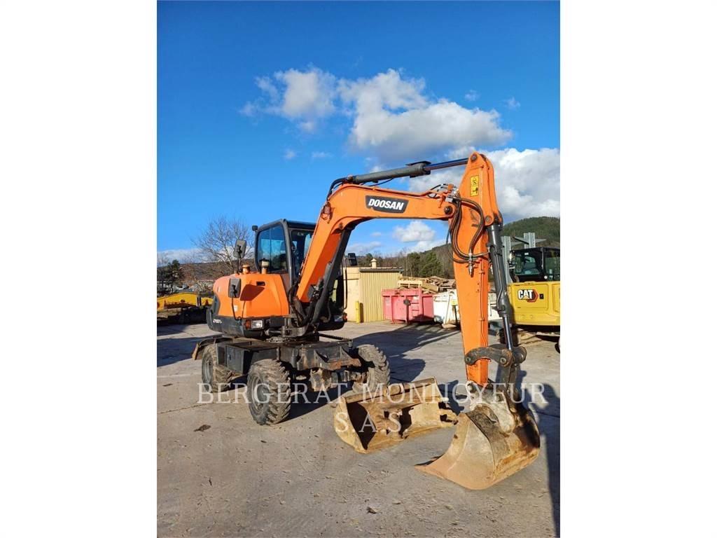 Doosan DX57W-7 Pelle sur pneus