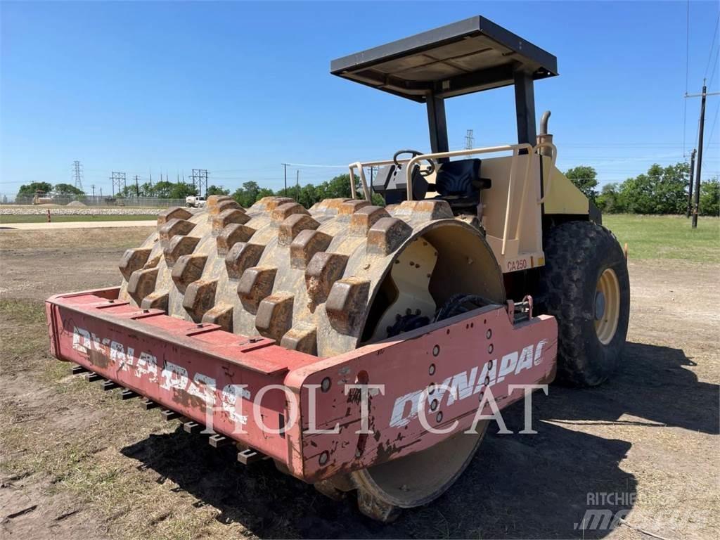 Dynapac CA250D Rouleaux monocylindre