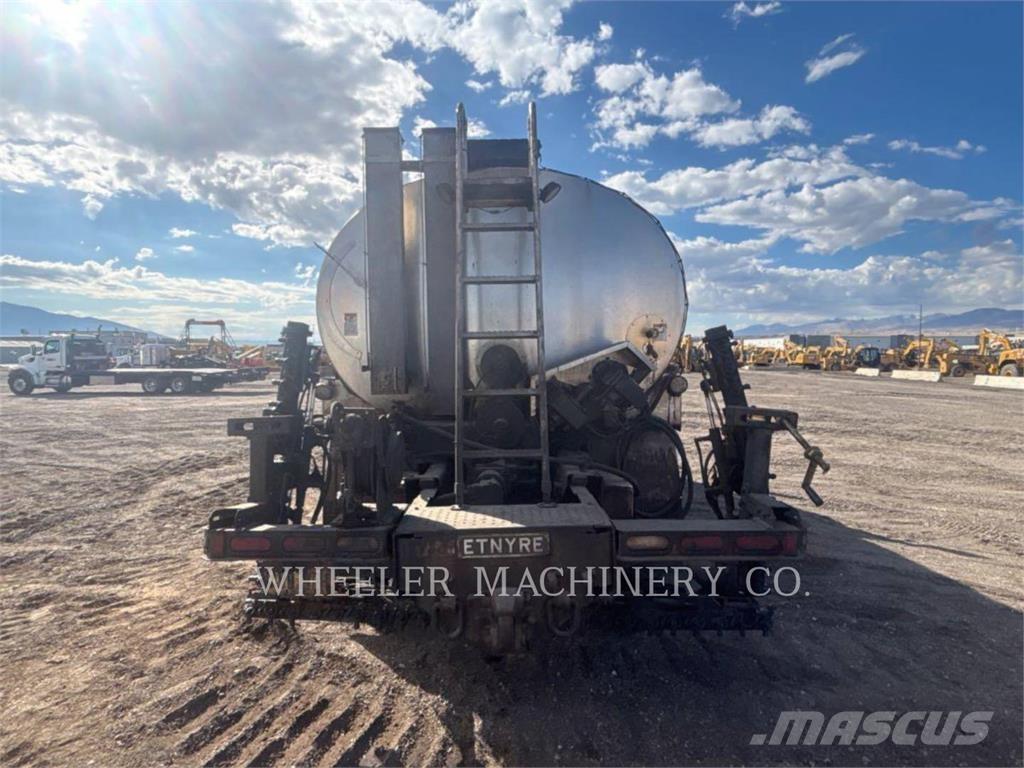  E.D. ETNYRE DIST 3500 Pulvérisateur pour bitume