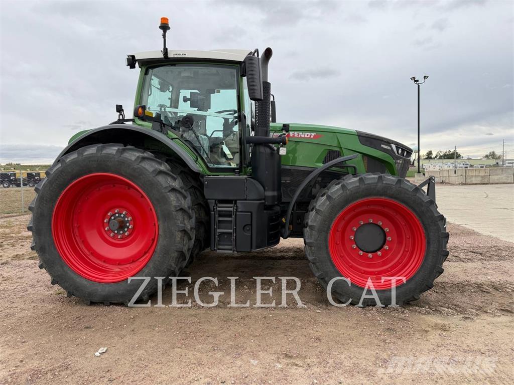 Fendt 933 VARIO Tracteur
