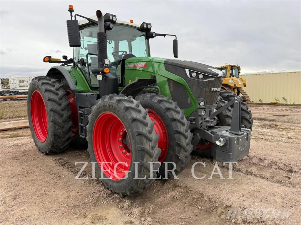 Fendt 933 VARIO Tracteur