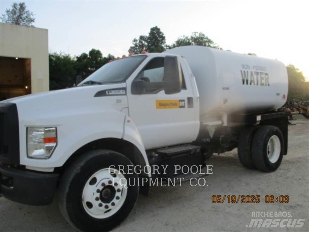 Ford F650 Motrici cisterna