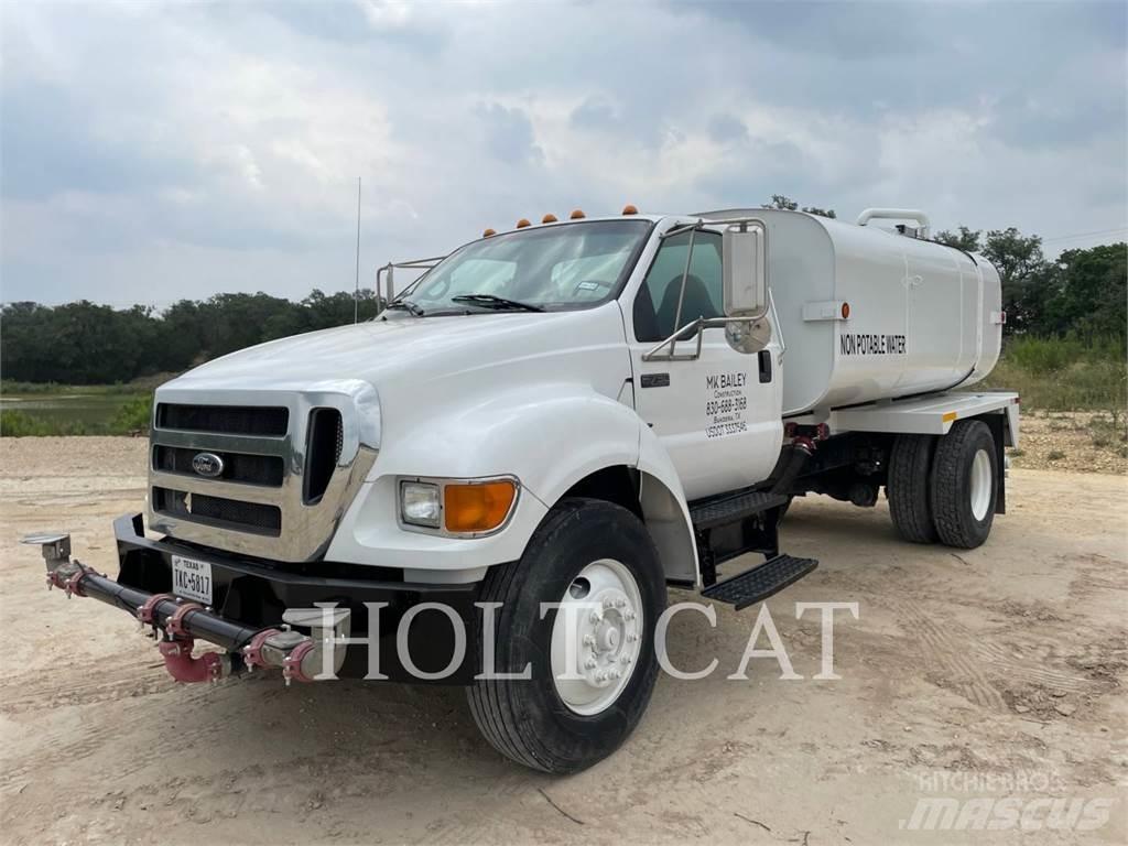 Ford F750 Motrici cisterna