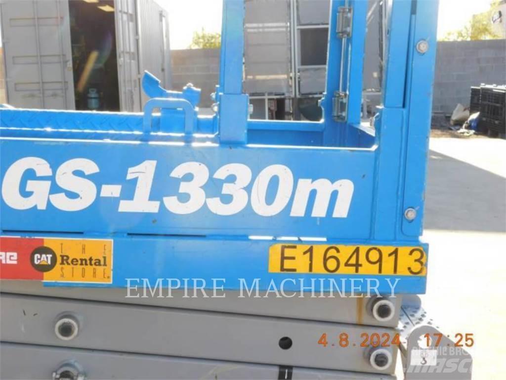 Genie GS1330 Nacelles articulées