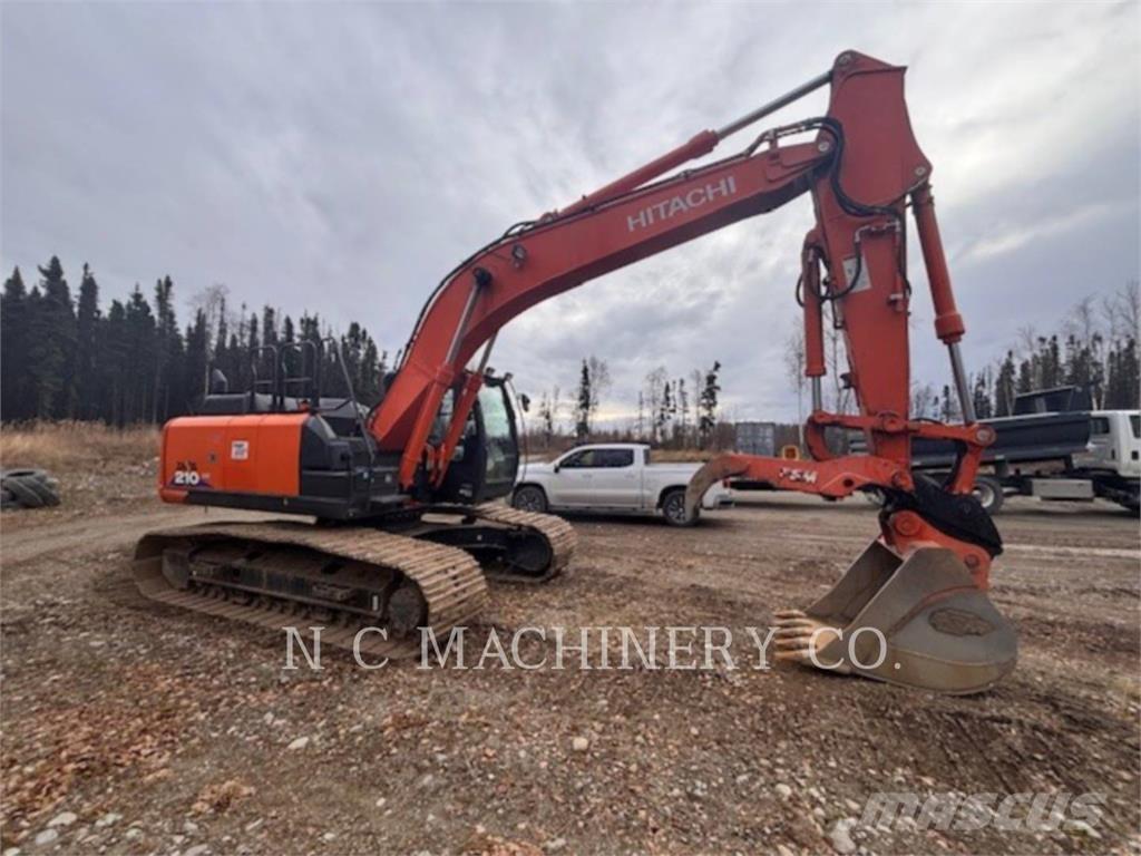Hitachi 210 Pelle sur chenilles