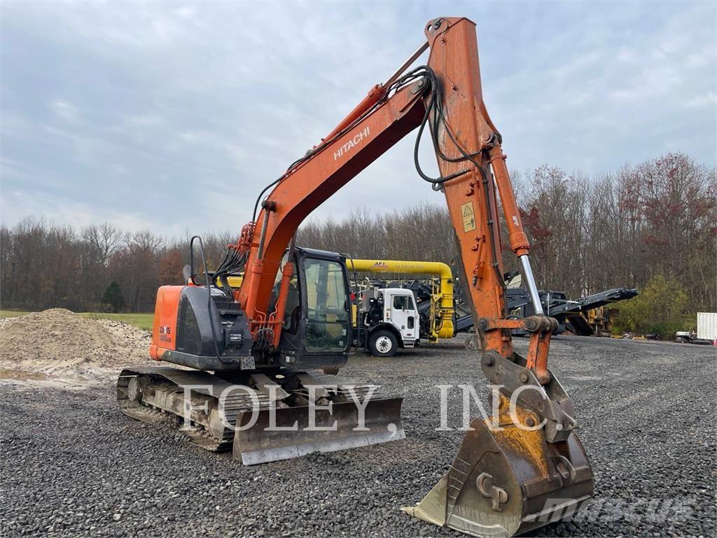 Hitachi ZX135US-5B Pelle sur chenilles