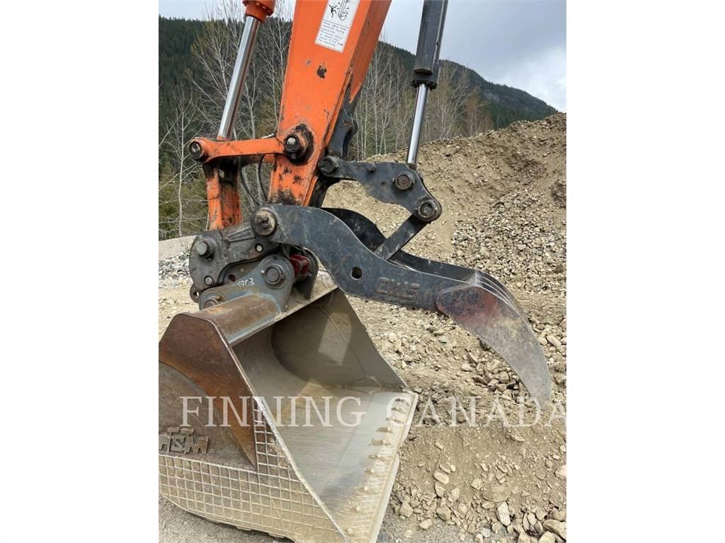 Hitachi ZX210LC Pelle sur chenilles