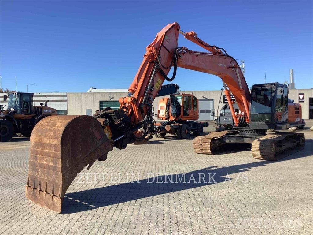 Hitachi ZX250 Pelle sur chenilles