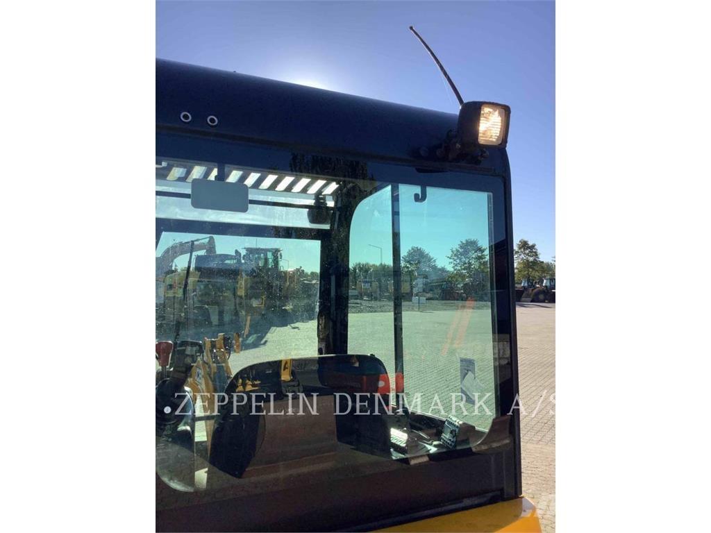 JCB 19C-1 Mini pelle < 7t