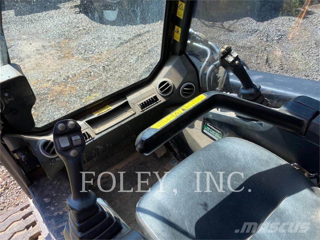JCB 300TT4 Chargeuse sur chenilles