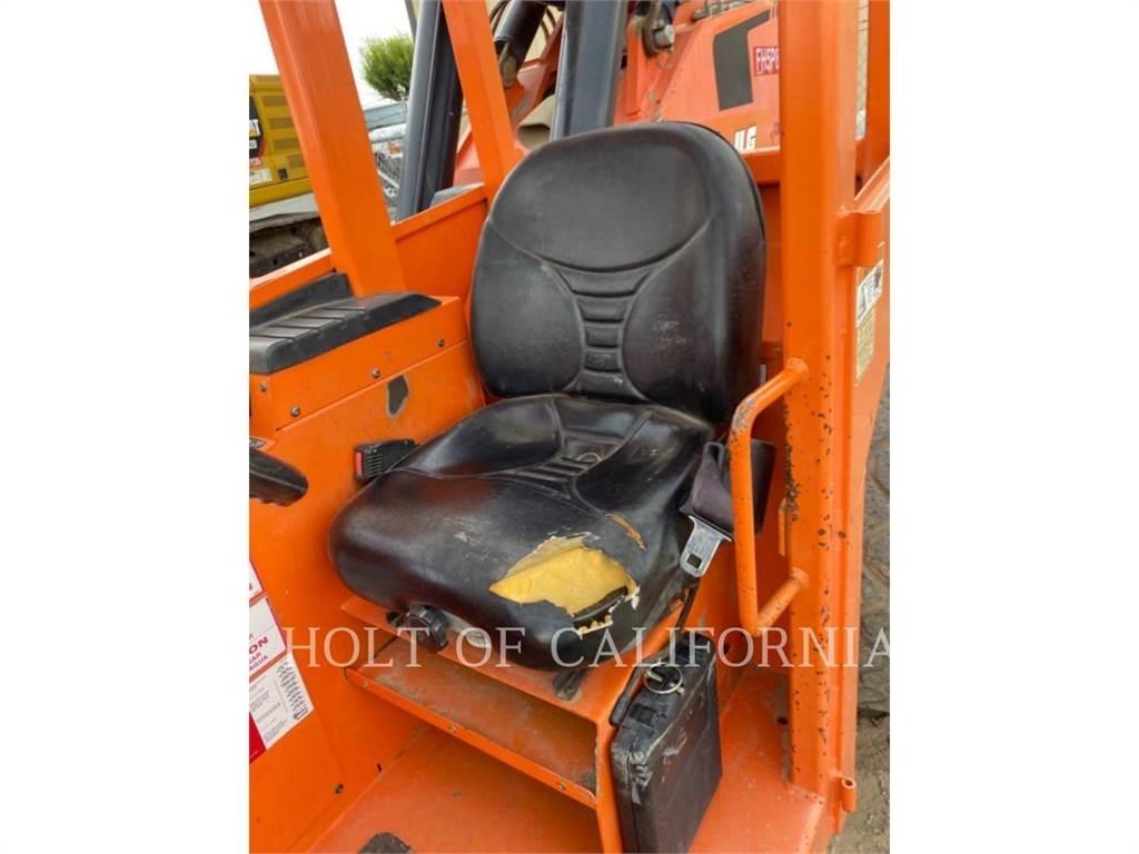 JLG 10054 Chariot télescopique