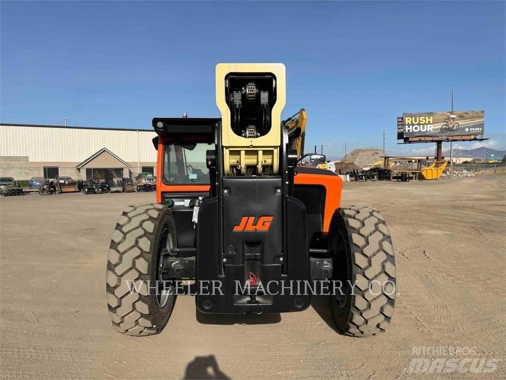 JLG 1055 Chariot télescopique