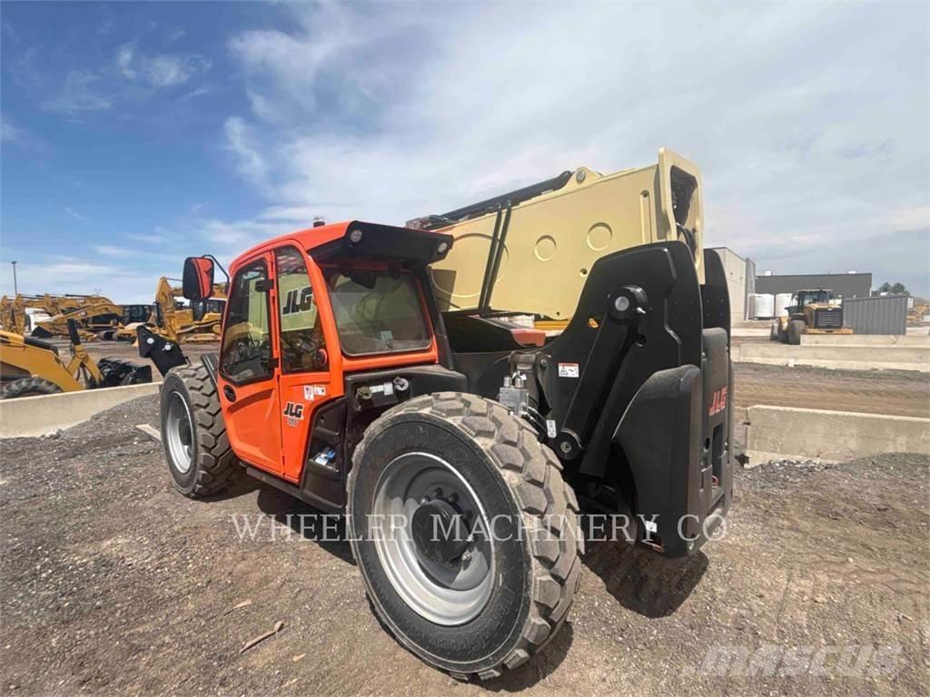 JLG 1055 Chariot télescopique