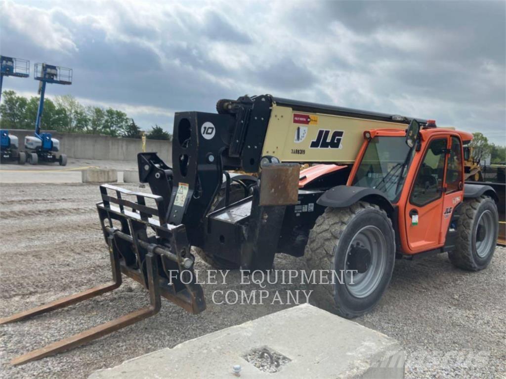 JLG 1055C Chariot télescopique