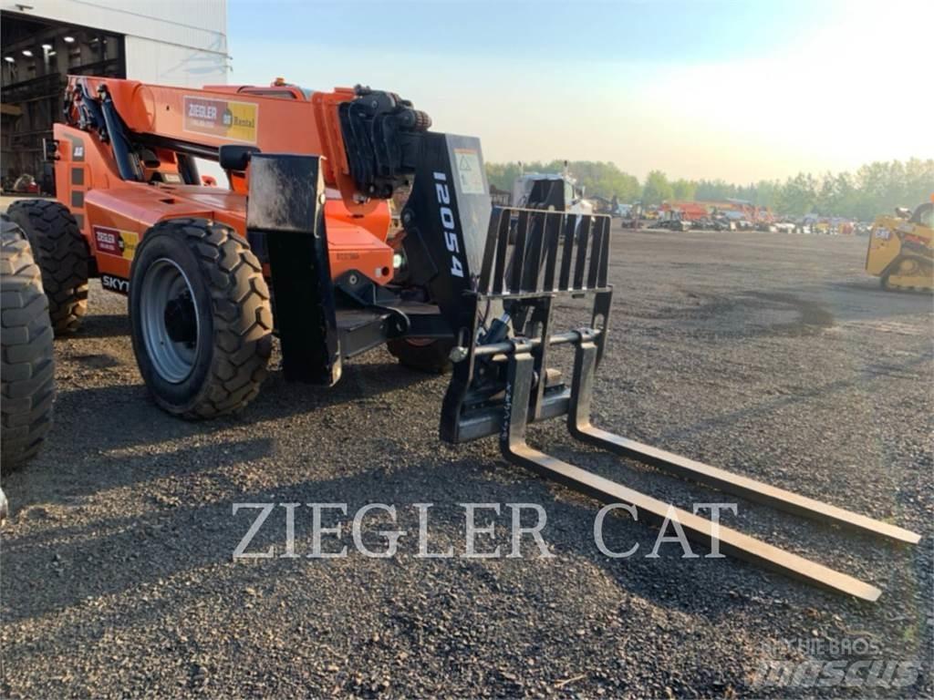 JLG 12054 Chariot télescopique