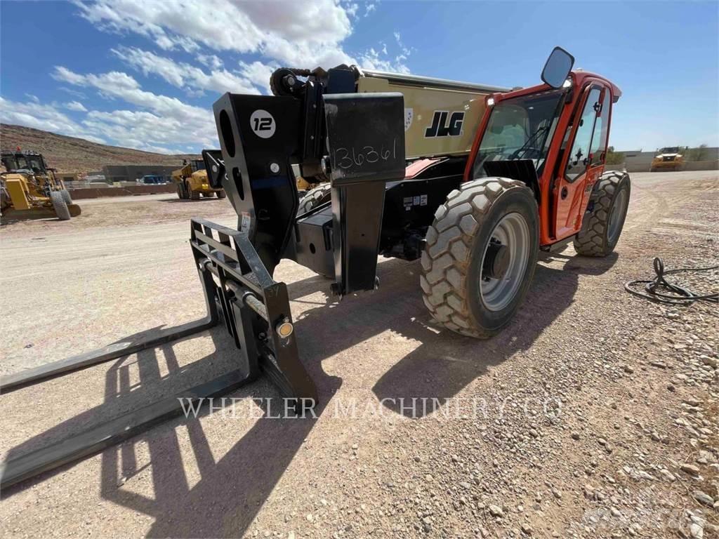 JLG 1255 Chariot télescopique