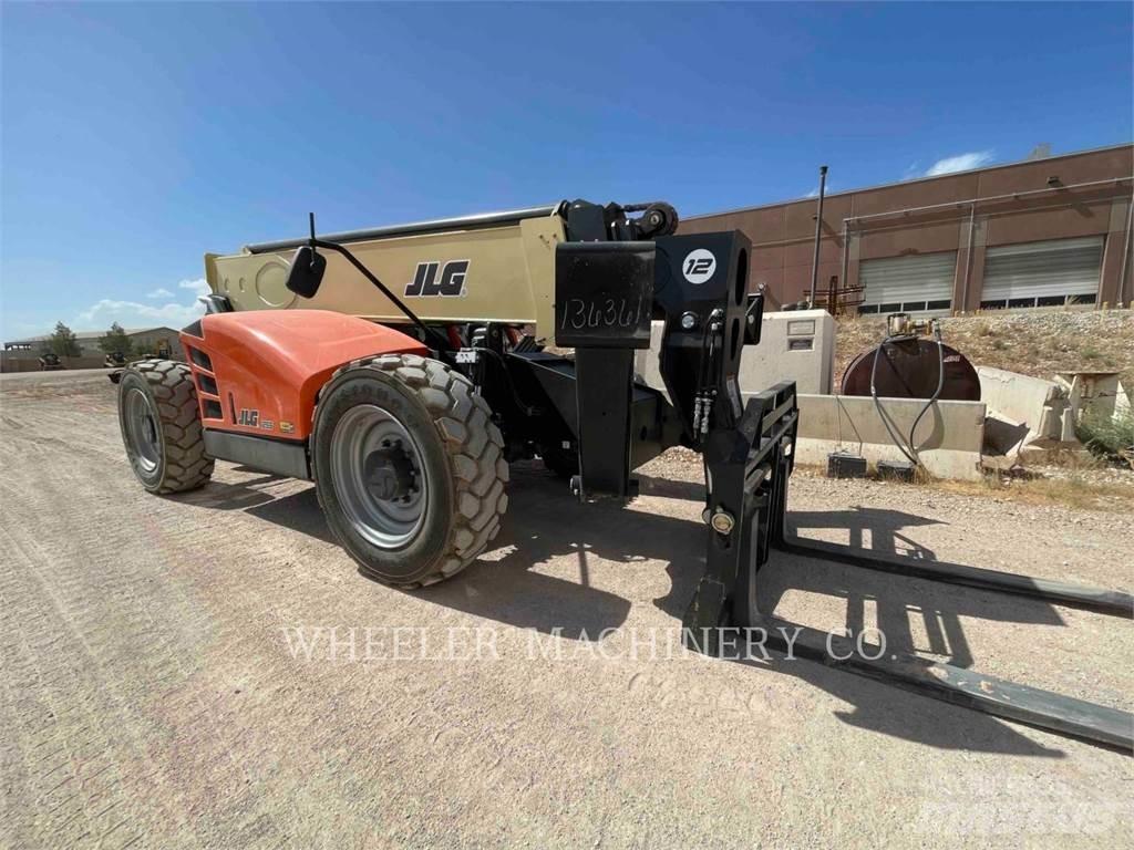 JLG 1255 Chariot télescopique