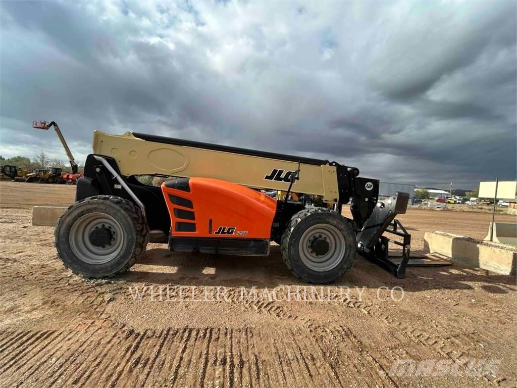 JLG 1255 Chariot télescopique