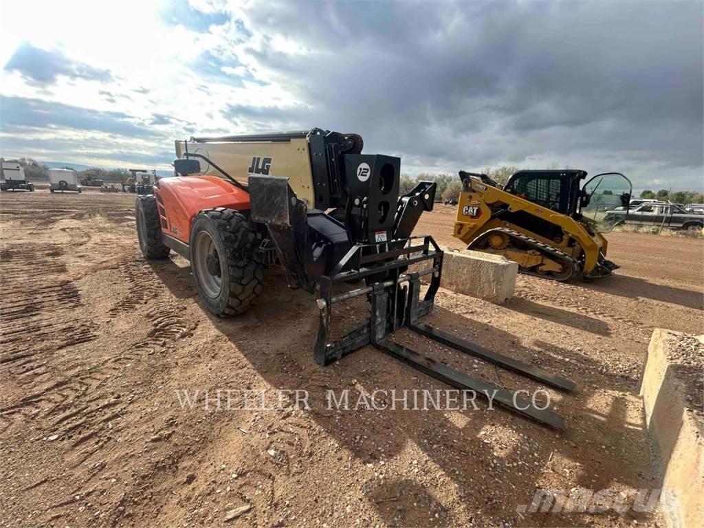 JLG 1255 Chariot télescopique
