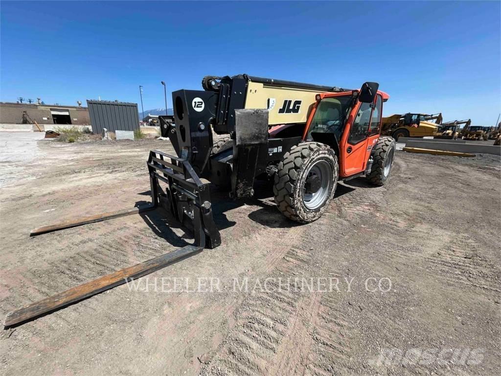 JLG 1255 Chariot télescopique