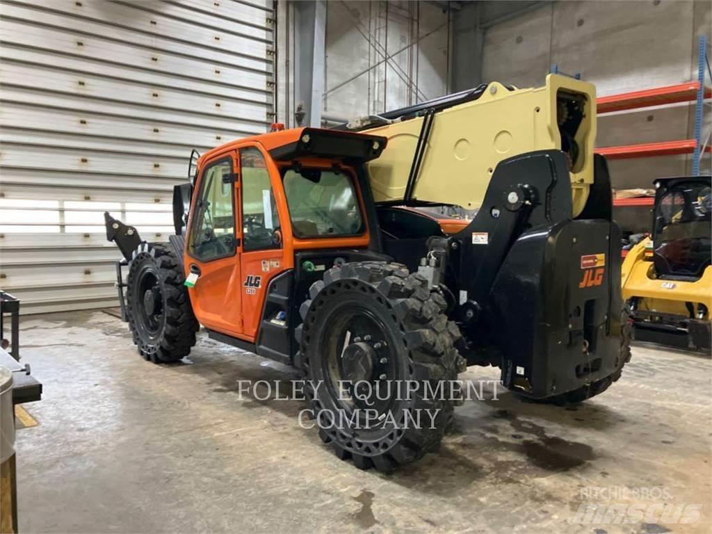 JLG 1255C Chariot télescopique